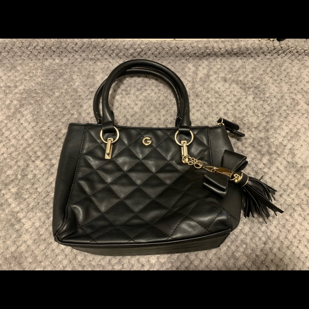 Black Guess Handbag w/ strap